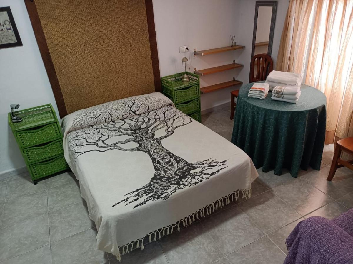 Apartamento Turístico MURALLA DE CÁCERES Esterno foto